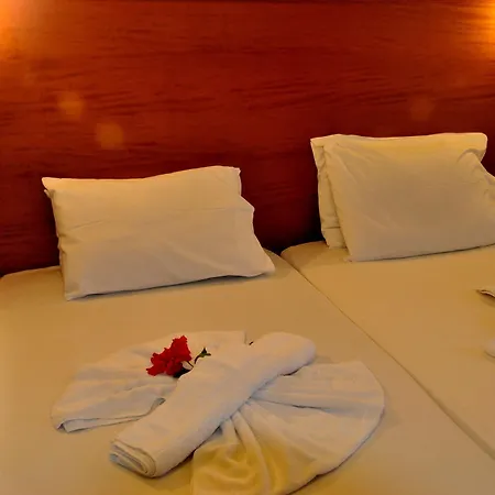 Aparthotel Haris